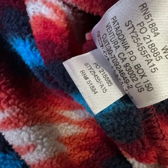 PATAGONIA Synchilla W's Snap-T Pullover Fleece in Red Wild Desert Aztec - Picture 8 of 9
